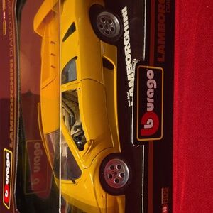 1/18 scale Yellow Lamborghini Diablo Model Car by Burago